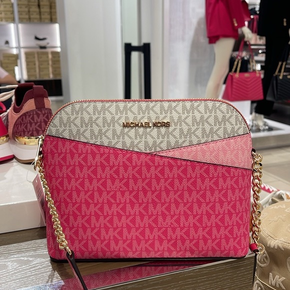 MICHAEL KORS
Jet Set Travel Medium Color-Block Signature Logo Dome Crossbody Bag - Picture 16 of 16